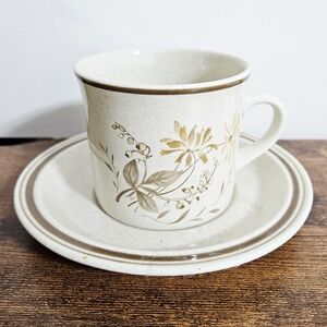 VTG Royal Doulton Lambethware England Sandsprite 1 Cup & 1 Saucer Cream 6" 1970s